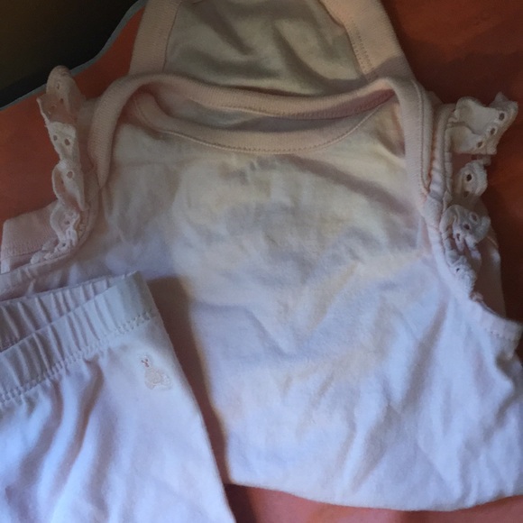 Gap eyelet onsie with matching leggings - Picture 7 of 8